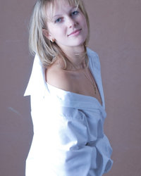 Девка решила сняться в профессиональной студии 11 фотография Девка решила сняться в профессиональной студии 11 фотография