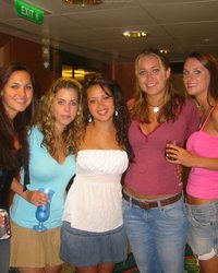 Веселая тусовка распутных студенток 8 фотография Веселая тусовка распутных студенток 8 фотография