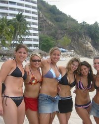 Веселая тусовка распутных студенток 23 фотография Веселая тусовка распутных студенток 23 фотография