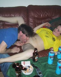 Свингеры устроили развратную тусовку 2 фотография Свингеры устроили развратную тусовку 2 фотография