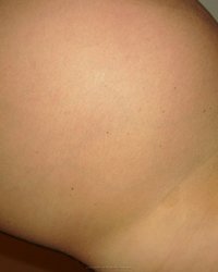 Деваха с круглым животиком любит ходить по дому без одежды 15 фотография Деваха с круглым животиком любит ходить по дому без одежды 15 фотография