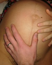 Деваха с круглым животиком любит ходить по дому без одежды 27 фотография Деваха с круглым животиком любит ходить по дому без одежды 27 фотография