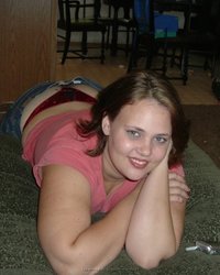 Толстуха принимает ванную со свечами и игрушками 36 фотография Толстуха принимает ванную со свечами и игрушками 36 фотография