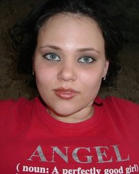 Толстуха принимает ванную со свечами и игрушками 25 фотография Толстуха принимает ванную со свечами и игрушками 25 фотография