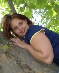 Толстуха принимает ванную со свечами и игрушками 34 фотография Толстуха принимает ванную со свечами и игрушками 34 фотография