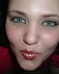 Толстуха принимает ванную со свечами и игрушками 30 фотография Толстуха принимает ванную со свечами и игрушками 30 фотография