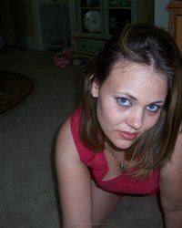 Толстуха принимает ванную со свечами и игрушками 35 фотография Толстуха принимает ванную со свечами и игрушками 35 фотография