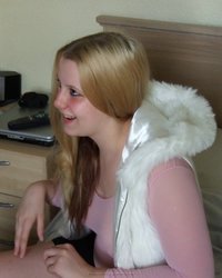 Сучка в унифрме угождает чуваку 18 фотография Сучка в унифрме угождает чуваку 18 фотография