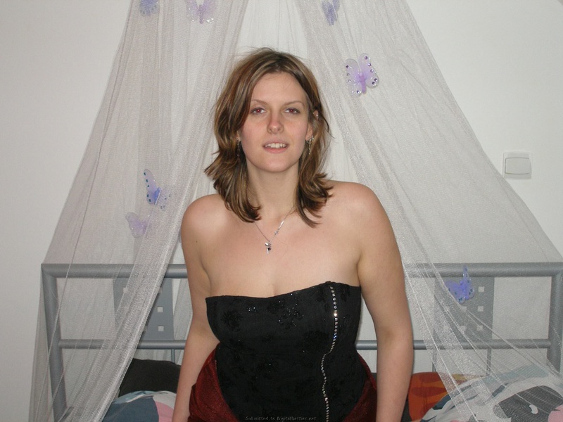 Красивая иностранка соблазняет мужчину 9 фото