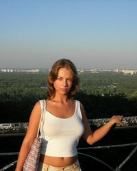 Очаровашка позирует голой дома и в общественных местах 11 фотография Очаровашка позирует голой дома и в общественных местах 11 фотография