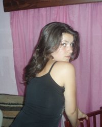 Жена пытается затащить в постель своего супруга 4 фотография Жена пытается затащить в постель своего супруга 4 фотография