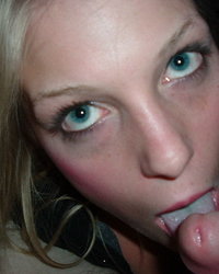 Сьюзи любит секс и пихает в пилотку что попало 6 фотография Сьюзи любит секс и пихает в пилотку что попало 6 фотография