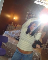 Шаловливая девица делает эротические селфи 8 фотография Шаловливая девица делает эротические селфи 8 фотография