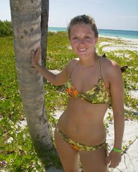 Аппетитная студентка отдыхает на море 7 фотография Аппетитная студентка отдыхает на море 7 фотография