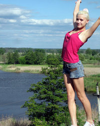 Кудрявая блондинка неожидано для себя стала нюд моделью 6 фотография Кудрявая блондинка неожидано для себя стала нюд моделью 6 фотография