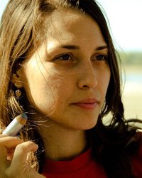 Анюта раздевается на свежем воздухе 1 фотография Анюта раздевается на свежем воздухе 1 фотография