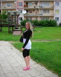 Сорвиголова показала свое тело посреди парка 1 фотография Сорвиголова показала свое тело посреди парка 1 фотография