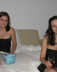 Распутница мечтает о сексе, отдыхая на курорте 7 фотография Распутница мечтает о сексе, отдыхая на курорте 7 фотография