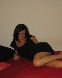 Распутница мечтает о сексе, отдыхая на курорте 11 фотография Распутница мечтает о сексе, отдыхая на курорте 11 фотография