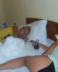 телочка загорает на пляже без лифчика 5 фотография телочка загорает на пляже без лифчика 5 фотография