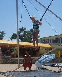 телочка загорает на пляже без лифчика 36 фотография телочка загорает на пляже без лифчика 36 фотография