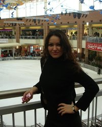 Мастурбирует большим дилдо киску 25 фотография Мастурбирует большим дилдо киску 25 фотография