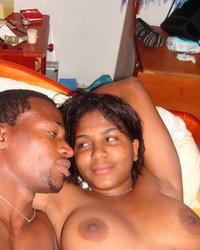 Голая негритянка показала все 4 фотография Голая негритянка показала все 4 фотография