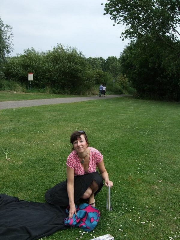 Сара дала поиметь себя во все щели и кончить ей в манду 1 фото