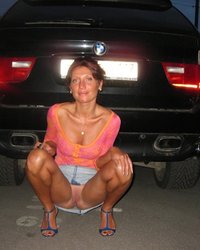 Темпераментная дамочка готова дать во все дырки 18 фотография Темпераментная дамочка готова дать во все дырки 18 фотография