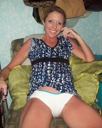 Худая тетя показывает свою щель 14 фотография Худая тетя показывает свою щель 14 фотография