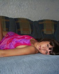 Студентка без комплексов показывает себя 16 фотография Студентка без комплексов показывает себя 16 фотография