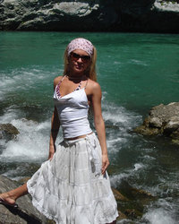 Блондинка с шикарным телом красиво позирует 2 фотография Блондинка с шикарным телом красиво позирует 2 фотография