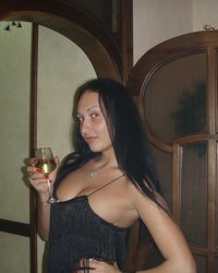 Звезда стриптиза поехала на отдых за границу 10 фотография Звезда стриптиза поехала на отдых за границу 10 фотография