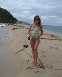 Крашеная туристка на отдыхе показала парню писечку 10 фотография Крашеная туристка на отдыхе показала парню писечку 10 фотография