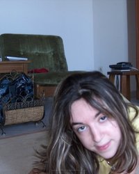 Девица исполняет стриптиз для поклонника 7 фотография Девица исполняет стриптиз для поклонника 7 фотография