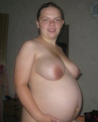 Полная шалава уверенно светит прелестями 15 фотография Полная шалава уверенно светит прелестями 15 фотография