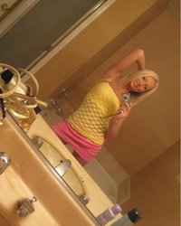 Стройная блондиночка разделась перед новым ухажером 2 фотография Стройная блондиночка разделась перед новым ухажером 2 фотография