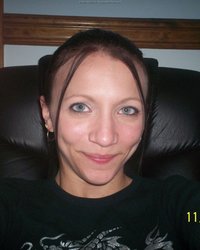 Сексуальная телочка с повязкой на ноге 23 фотография