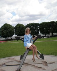 Фотосет на улицах города закончился дома и без одежды 2 фотография Фотосет на улицах города закончился дома и без одежды 2 фотография