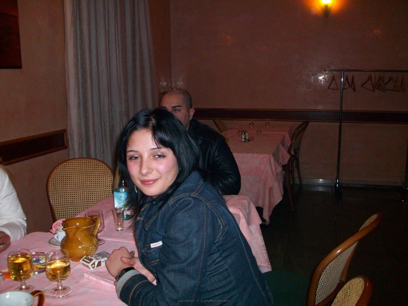 Оксана поделилиась снимками из домашнего архива 3 фото