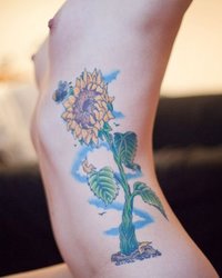 Сэнди украсила свое тело татуировкой 20 фотография Сэнди украсила свое тело татуировкой 20 фотография