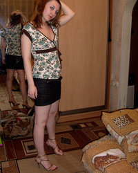 Мамка обнажается у себя дома в ожидании любовника 1 фотография Мамка обнажается у себя дома в ожидании любовника 1 фотография