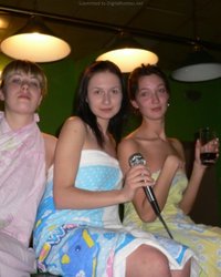 Встреча бывших однокурсниц в сауне 25 фотография