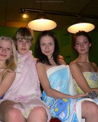 Встреча бывших однокурсниц в сауне 18 фотография