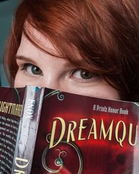 Шатенка без комплексов позирует в комнате студенческого кампуса 20 фотография Шатенка без комплексов позирует в комнате студенческого кампуса 20 фотография