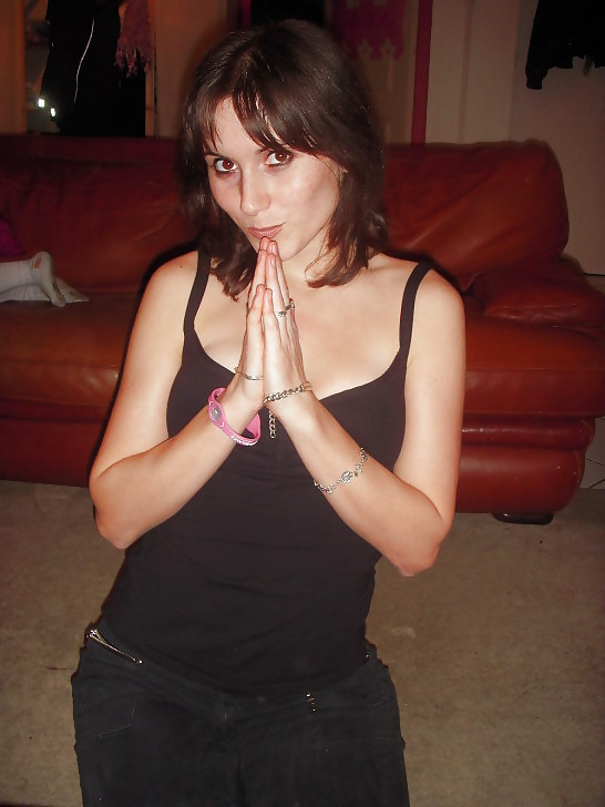 Давалка сосет член клиента 1 фото