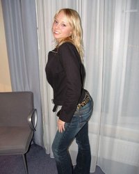 Белокурая леди разделась и начала соблазнять своей дырочкой 1 фотография Белокурая леди разделась и начала соблазнять своей дырочкой 1 фотография