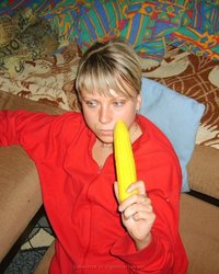 Сучка показала свою манду и как она любит сосать 2 фотография Сучка показала свою манду и как она любит сосать 2 фотография