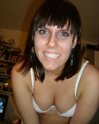 Деваха принимат горячую сперму на свое тело 14 фотография Деваха принимат горячую сперму на свое тело 14 фотография