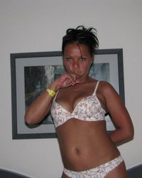 Зрелая аппетитная разведенка в униформе 12 фотография Зрелая аппетитная разведенка в униформе 12 фотография